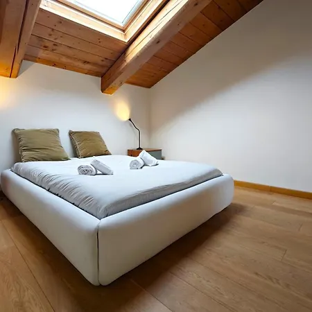 Apartment Hostdomus - White Loft