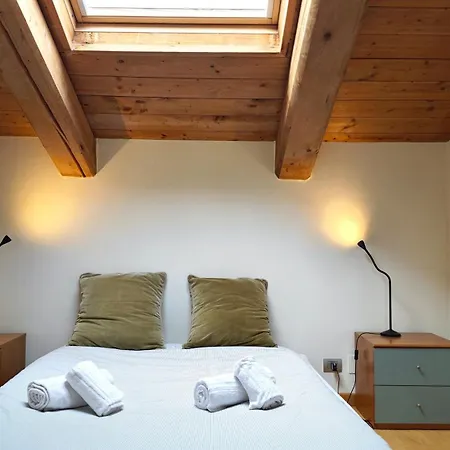 Apartment Hostdomus - White Loft