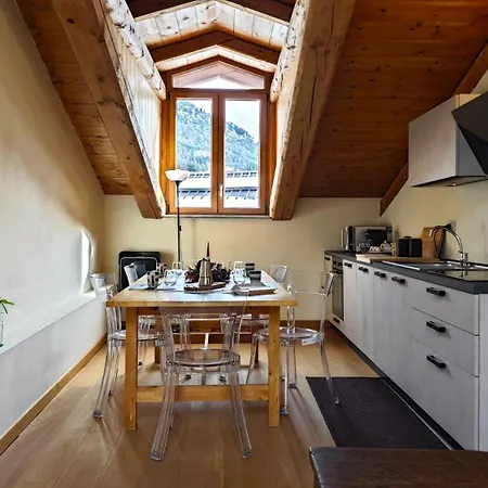 Hostdomus - White Loft Cesana Torinese