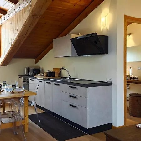 Hostdomus - White Loft Apartment Cesana Torinese