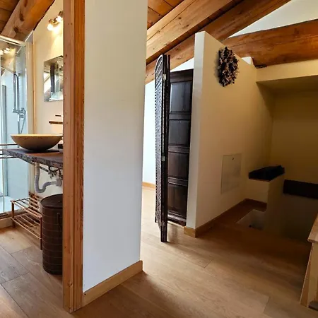 Hostdomus - White Loft Cesana Torinese
